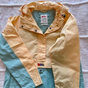 NWOT Fjallraven Vardag Colorblock Anorak (Jacket, Coat) XS (REI) Like Cotopaxi